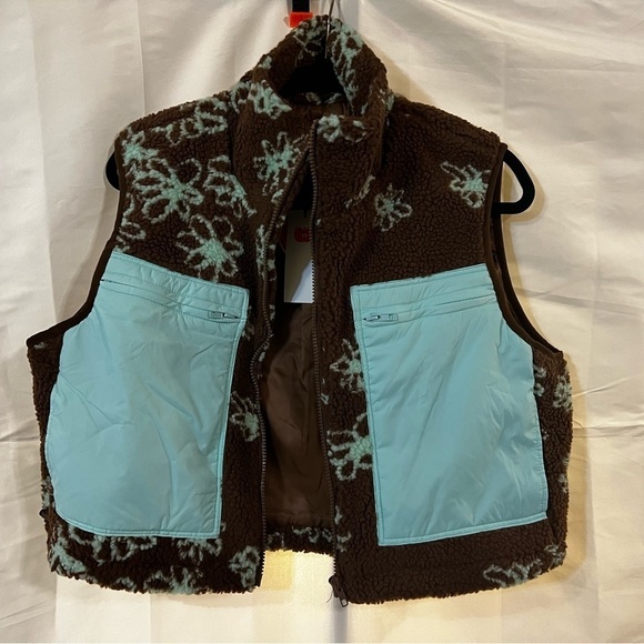 Brown cropped faux fur fleecy xl vest womens cider NWT turquoise front pockets - Picture 2 of 12